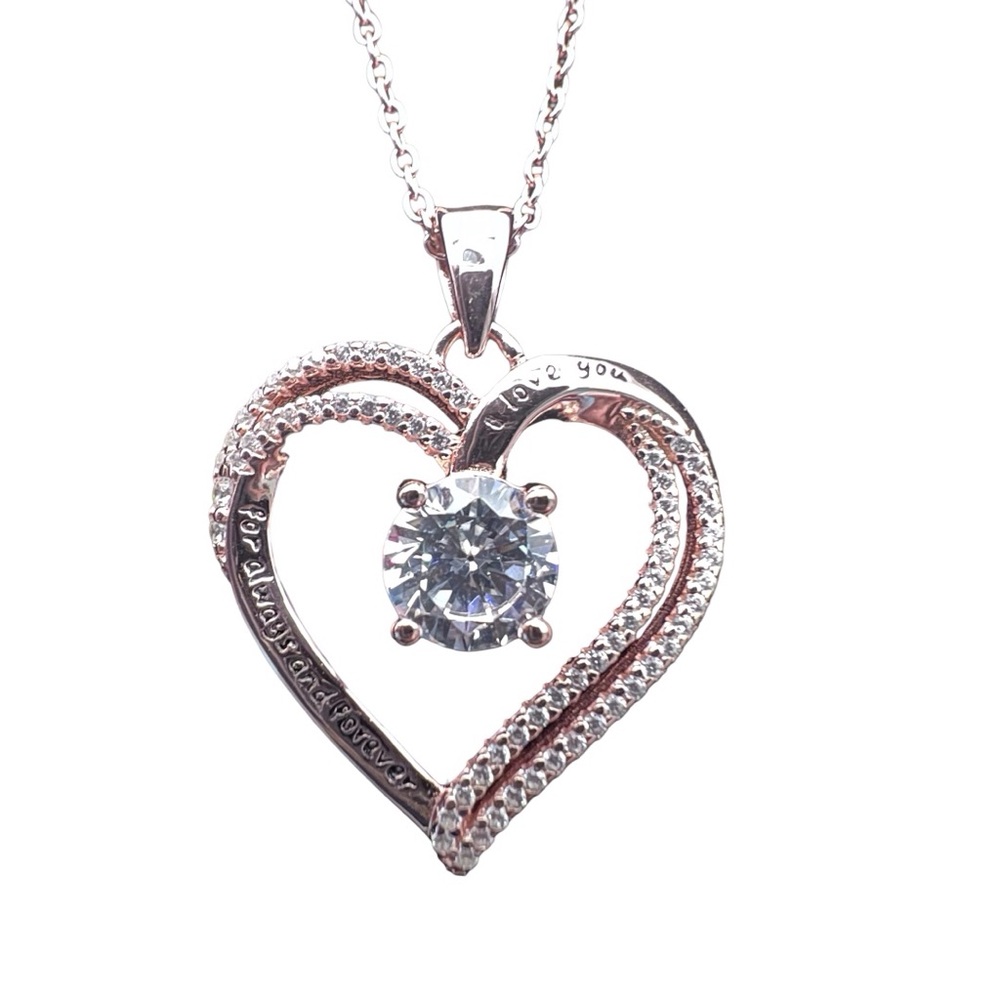 Heart pendant necklace. Rose gold plated over sterling silver.